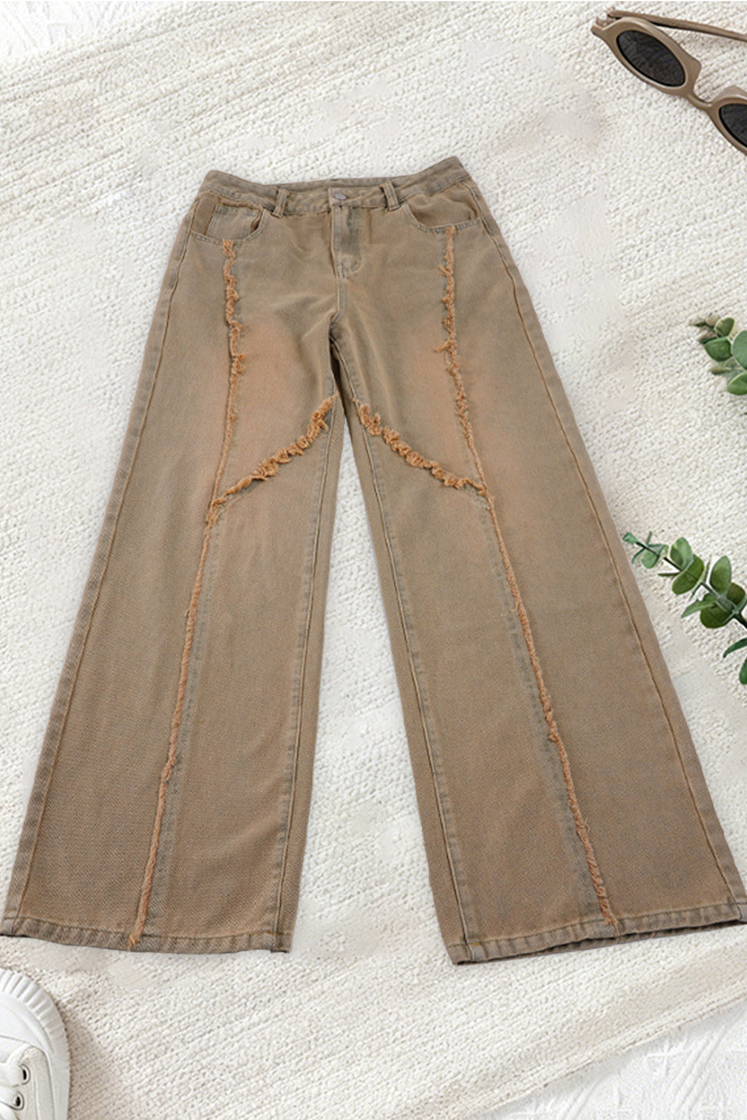 Damen nan hochgeschnittene Wide‑Leg Jeans mit offenen Saumnähten, diagonalem Fransenbesatz und Relaxed Fit Echo Archiv