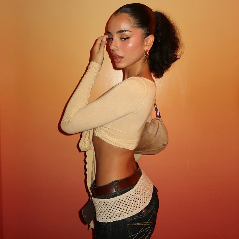 Damen Crop-Top mit verspieltem Bindeband und langen Ärmeln Echo Archiv