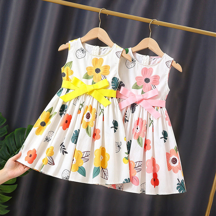 Mädchen Sommerkleid mit buntem Punkten-Design Echo Archiv