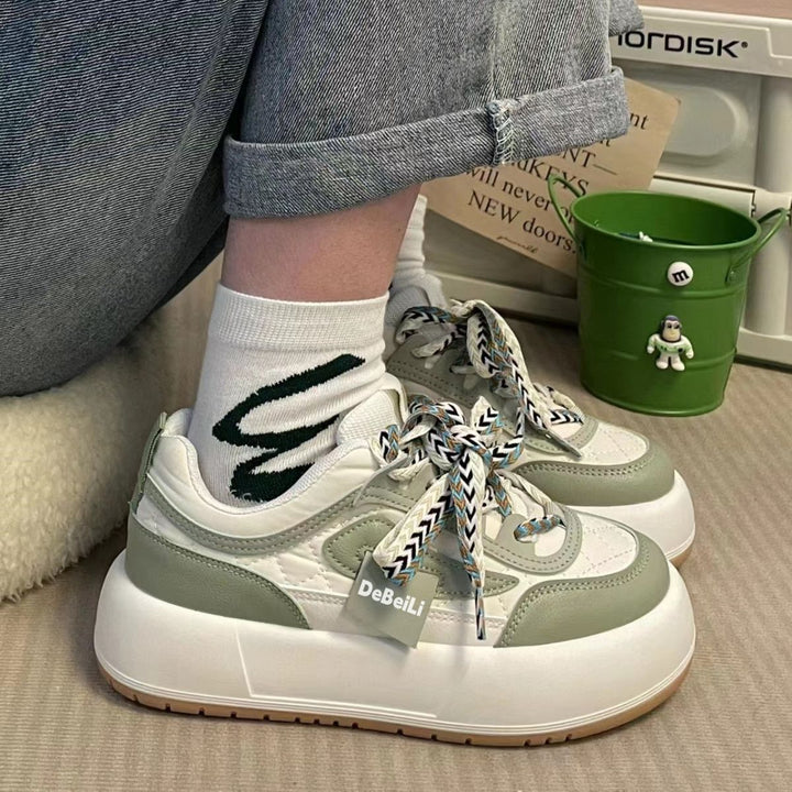 Damen Sportliche Sneaker mit modischem Obermaterial und innovativem Schnürdesign Echo Archiv