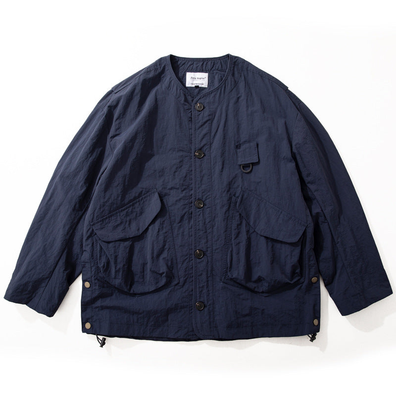 Herren Kragenlose Utility-Fieldjacke mit Pattentaschen und Kordelzug Echoarchiv