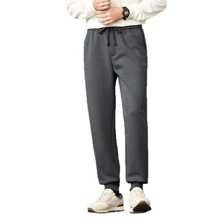 Herren Joggerhose aus weichem Fleece mit elastischem Bund, Kordelzug und Bündchen Echo Archiv