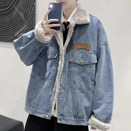 Herren Gefütterte Oversized Denimjacke mit Teddyfutter und Pattentaschen Echoarchiv