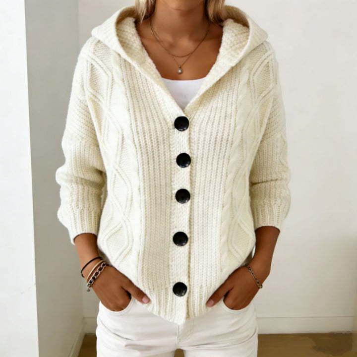 Damen Kapuzen-Cardigan aus grobem Zopfstrick mit Knopfverschluss – Veloura