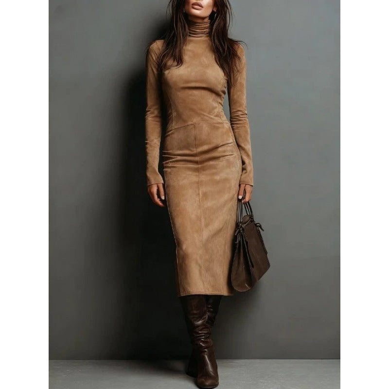 Damen Tailliertes Midi Kleid im Samt-Look mit Rollkragen und maßgeschneiderter Silhouette – Élara