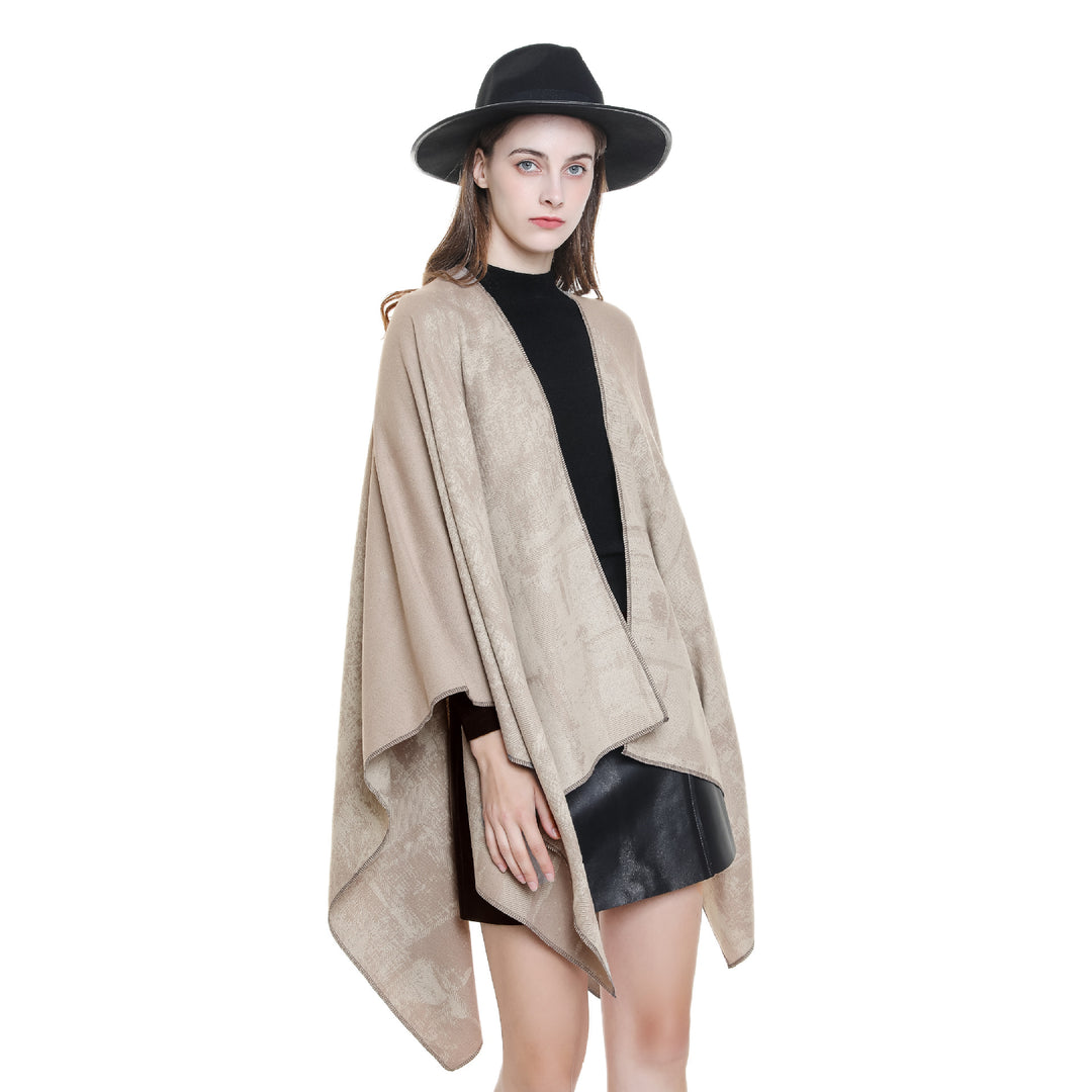 Damen Wollmix-Cape mit grafischem Jacquard, offenem Kimono-Fall und weichfallender Drapierung Echo Archiv