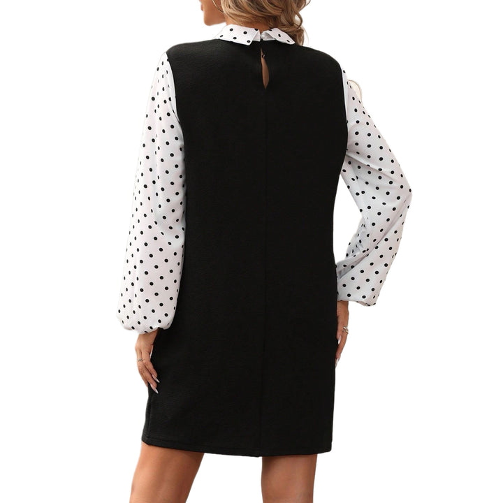 Damen Kontrastblusenkleid mit gepufften Polka-Dot-Ärmeln und Hemdkragen Echoarchiv