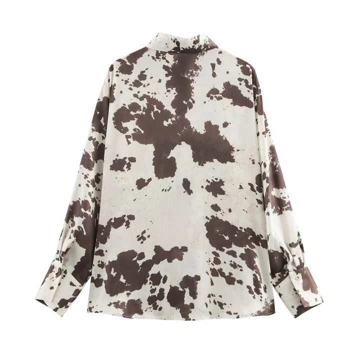 Damen 70+ weite seidige Hemdbluse mit Cow‑Print und verdeckter Knopfleiste Echo Archiv