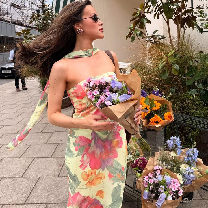 Damen Elegantes Maxikleid mit floralem Muster und schicker Rückenschnürung Echo Archiv