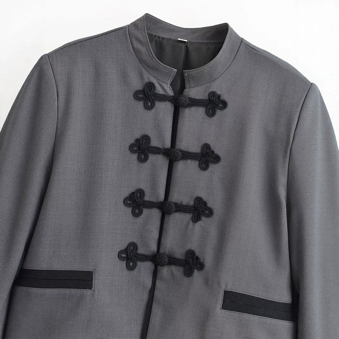Damen Kurzjacke mit Mandarinkragen und dekorativen Knotenverschlüssen Echo Archiv