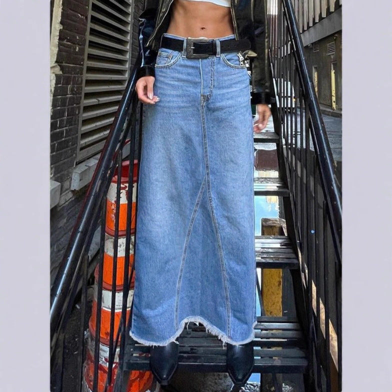 Damen Taillenhoher Denim-Maxi-Rock mit geradem Schnitt, Ziernähten und rohem Fransen-Saum Echo Archiv