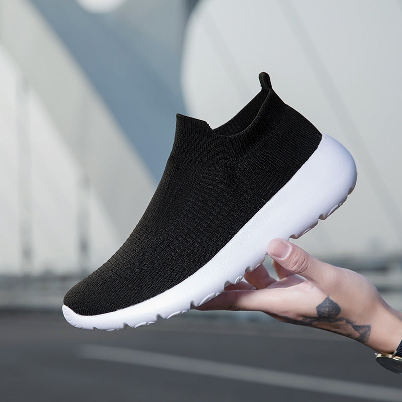 Unisex nan nahtloser Sockensneaker mit atmungsaktiver dreidimensionaler Strickkonstruktion und stoßdämpfender Flexsohle Echo Archiv