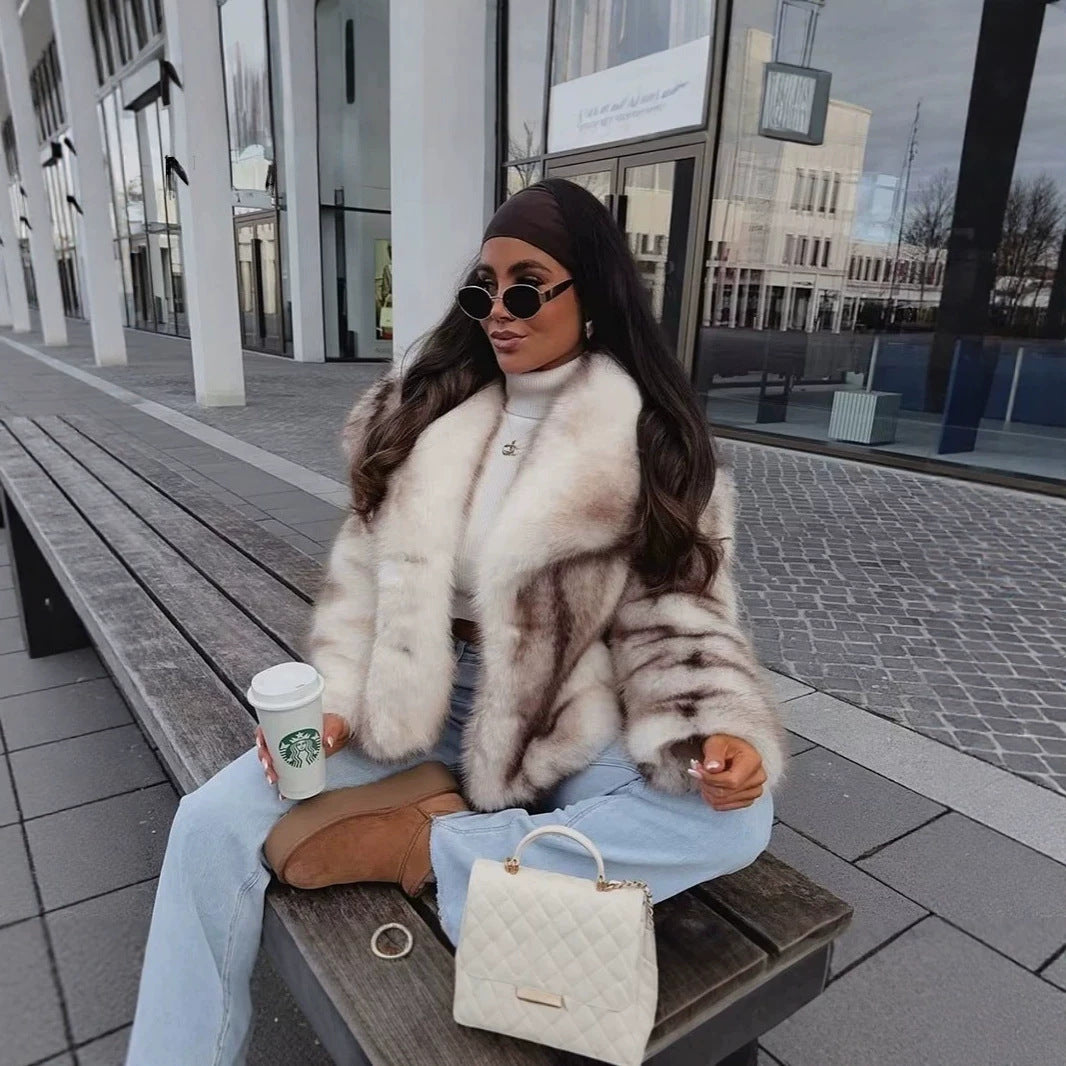 Damen Kurzer Plüsch-Kunstpelz-Bolero mit weitem Schalkragen und soften Hochflor Echo Archiv