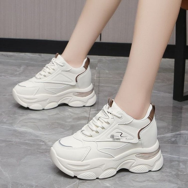 Damen Sportliche Chunky Sneakers mit atmungsaktiven Einsätzen und komfortabler Dämpfung Echo Archiv