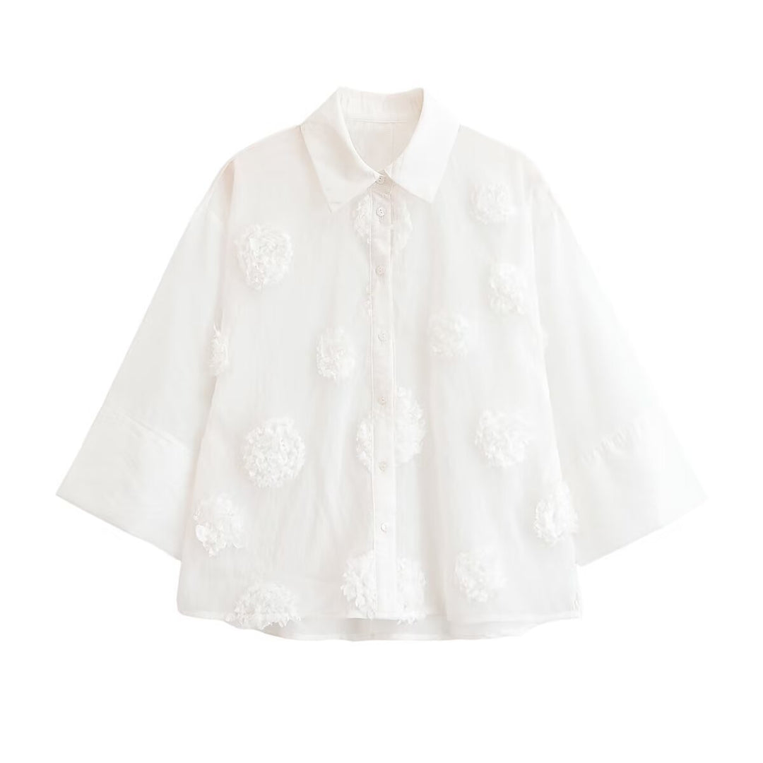 Damen Transparente Oversize-Hemdbluse mit 3D-Blütenapplikationen Echo Archiv