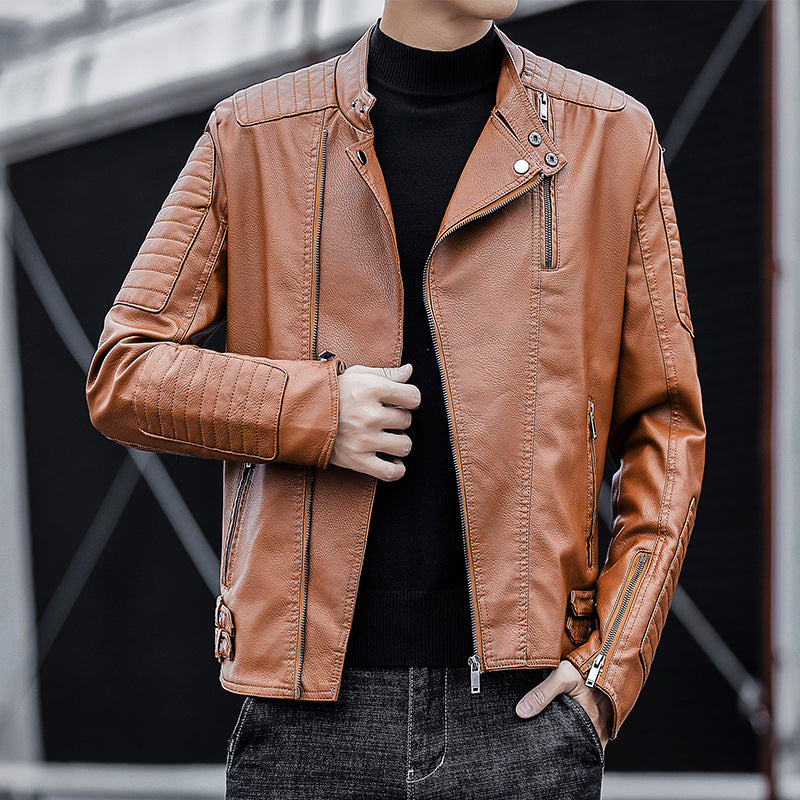 Herren Slim-Fit Kunstleder-Bikerjacke mit gesteppten Ärmelpaneelen, asymmetrischem Reißverschluss und Stehkragen Echo Archiv