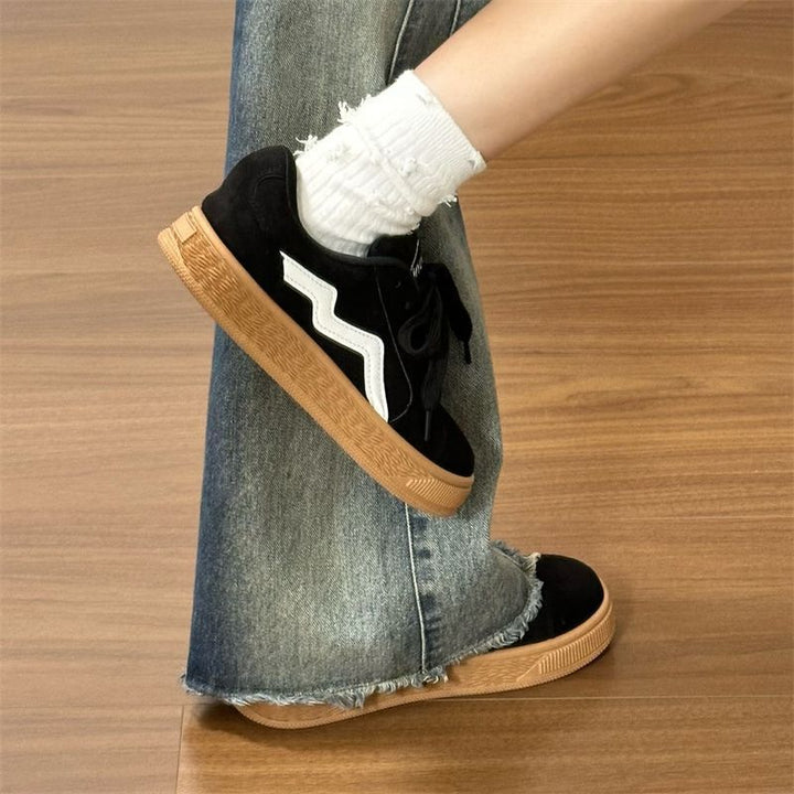 Damen Sneakers aus hochwertigem Wildleder mit rutschfester Sohle Echo Archiv