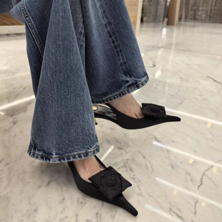 Damen spitze Slingback-Stilettos mit Satin-Rosenapplikation Echo Archiv