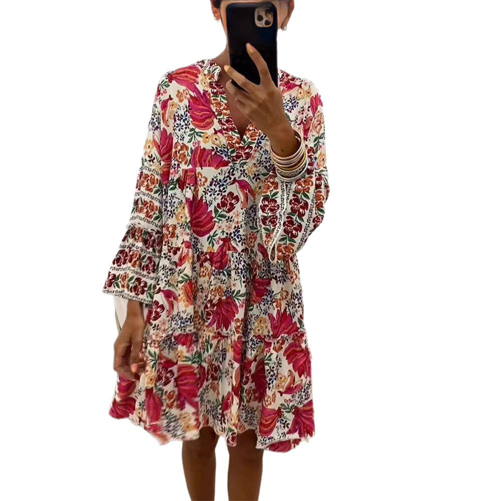Damen nan florales Volant-Minikleid im Boho‑Stil mit V‑Ausschnitt und stufiger Silhouette Echo Archiv
