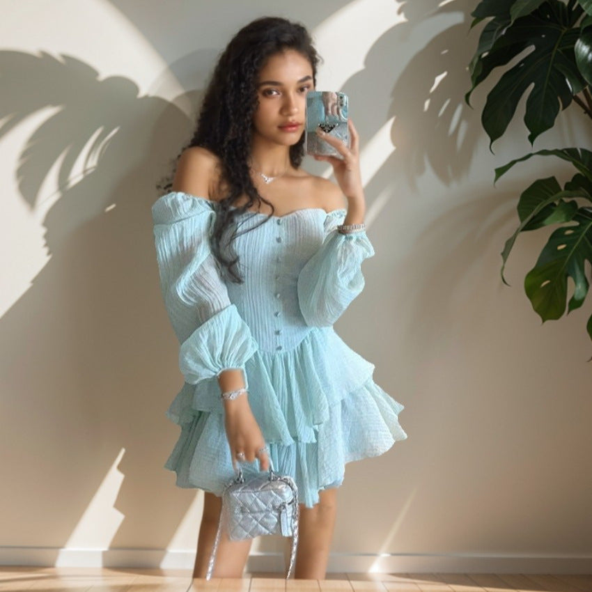 Damen Schulterfreies Stufen-Minikleid mit Knopfleiste Echoarchiv