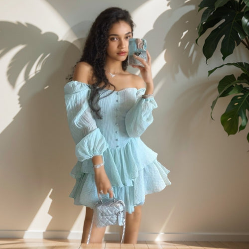Damen Schulterfreies Stufen-Minikleid mit Knopfleiste Echoarchiv