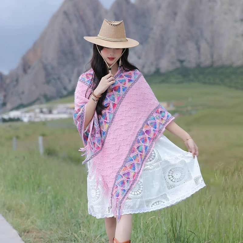 Damen Oversize-Poncho mit Fransen und geometrischem Jacquardbesatz Echo Archiv