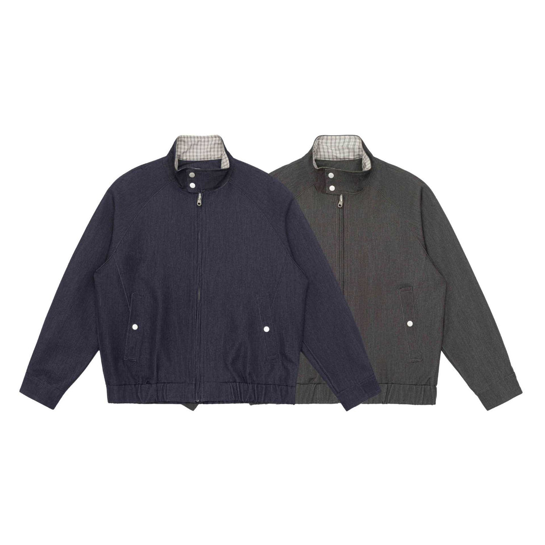 Unisex Kurzblouson im Denim‑Mix mit gesteppter Teilung, Stehkragen und verdecktem Reißverschluss Echoarchiv