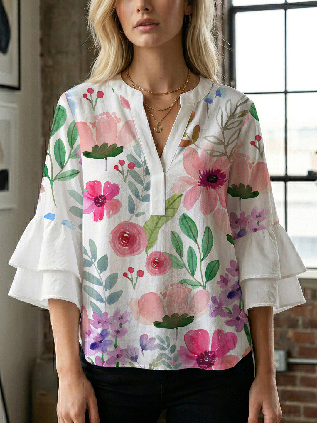 Damen elegantes Oberteil mit voluminösen Rüschensäumen und floralem Design Echo Archiv