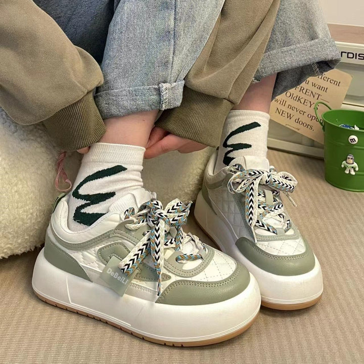 Damen Sportliche Sneaker mit modischem Obermaterial und innovativem Schnürdesign Echo Archiv