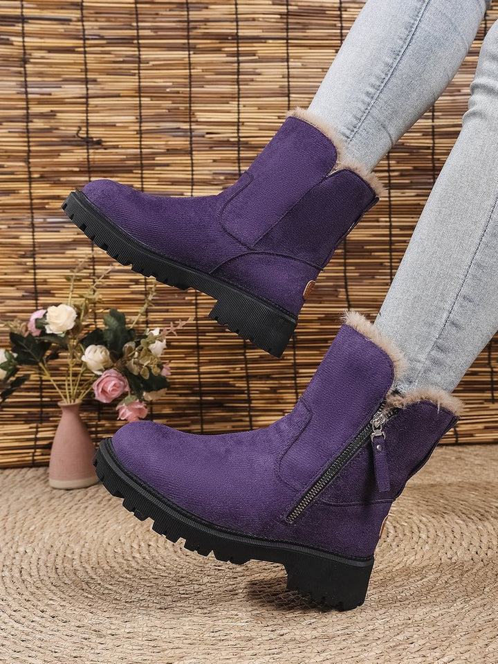 Damen Gefütterte Wildlederoptik Stiefeletten mit Teddyfutter, seitlichem Reißverschluss und profilierter Gummisohle – Varelle