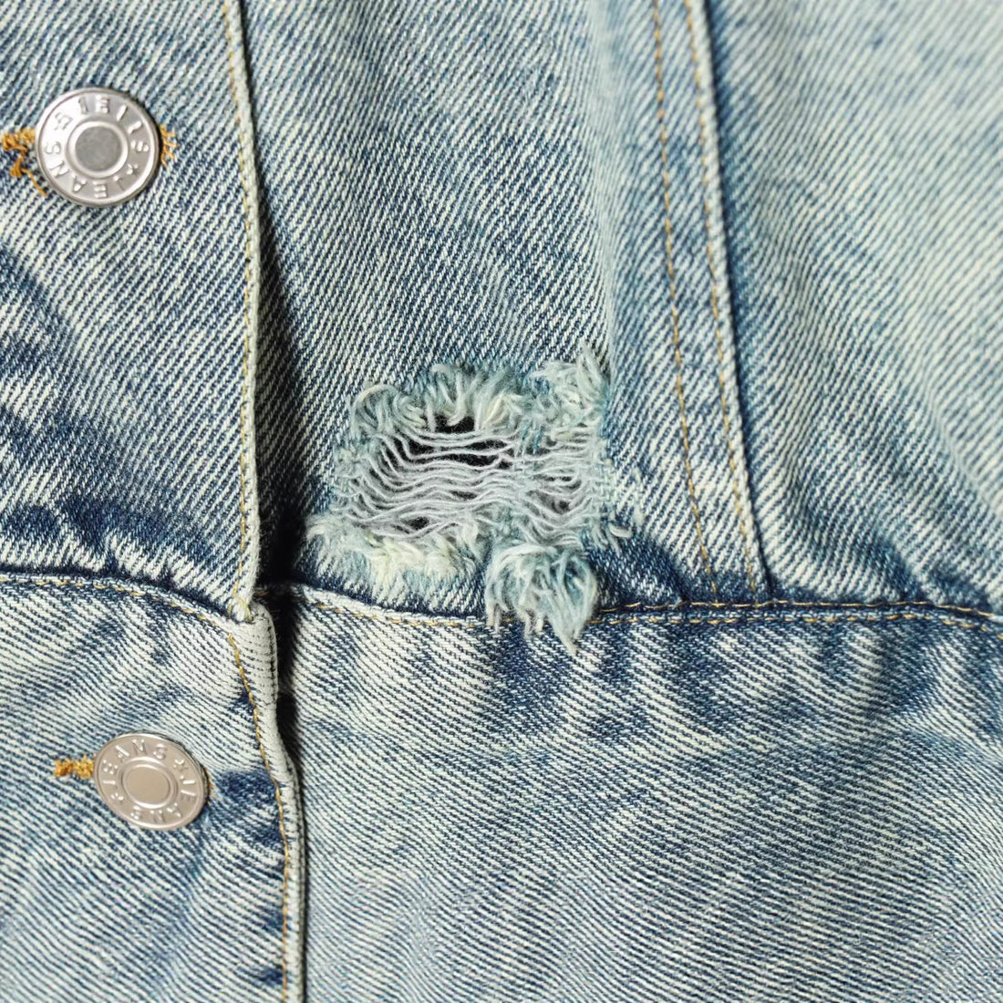Damen Oversized Jeansjacke im Vintage‑Washed‑Look mit Brustklappentaschen Echoarchiv