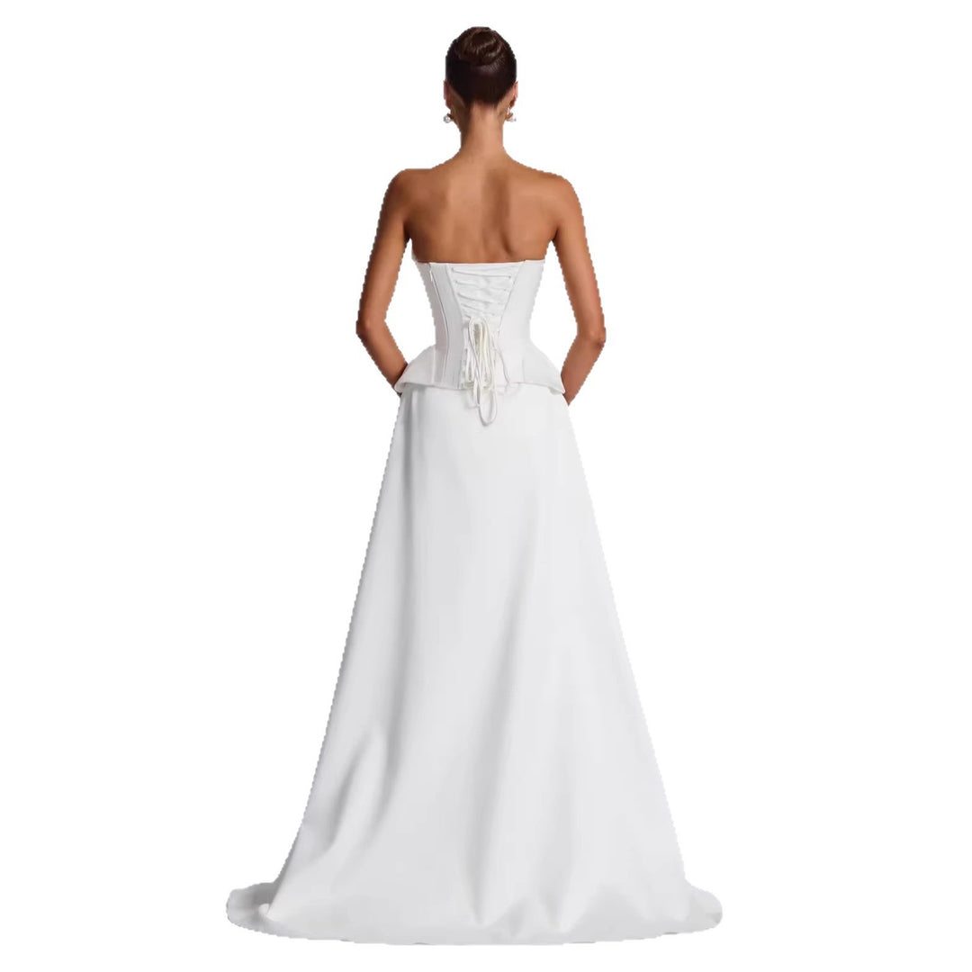 Damen Hochwertiges Brautkleid mit eleganter Drapierung und herzförmigem Ausschnitt Echo Archiv