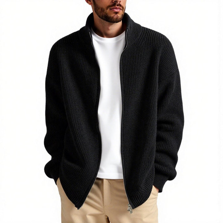 Herren Strickjacke mit hohem Kragen und praktischem Reißverschluss Echoarchiv