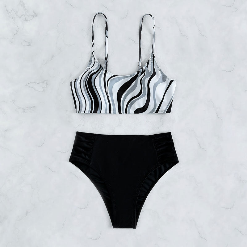Damen Hochgeschnittener Bikini mit wellenförmigem Oberteil Echo Archiv