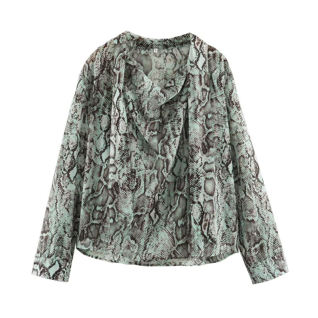 Damen Bluse mit Wasserfall-Schalkragen und Schlangenprint Echoarchiv