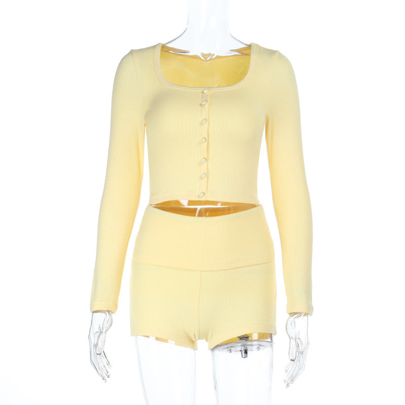 Damen Geripptes Lounge-Set aus Stretch-Ripp mit knöpfbarem Kurz-Cardigan und High-Waist-Shorts – Élanora