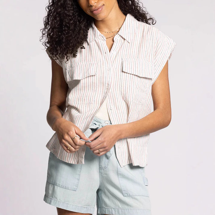 Damen Kurzarm Hemdbluse mit praktischen Pattentaschen Echo Archiv