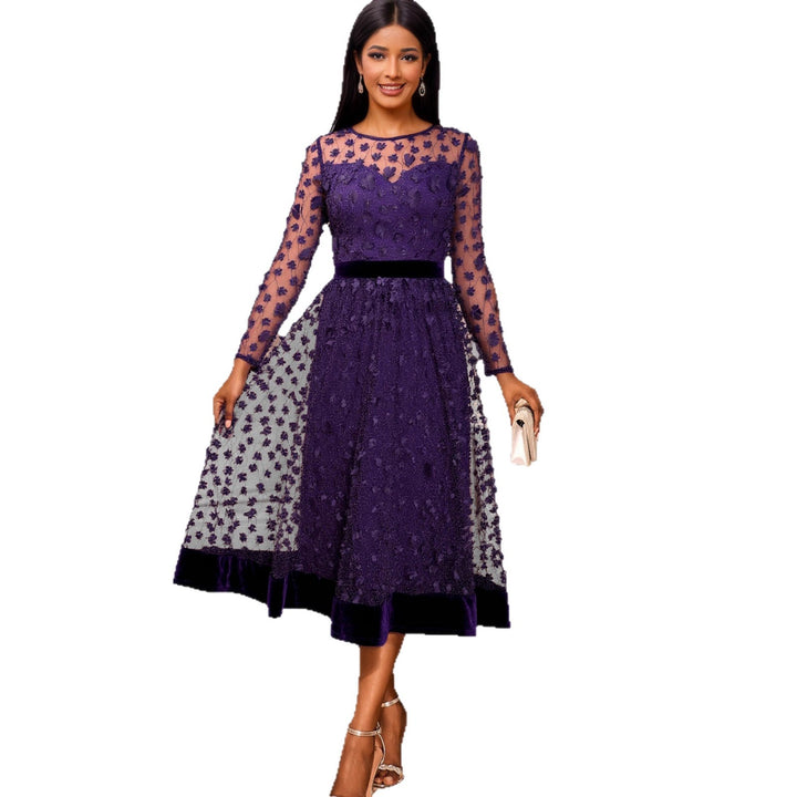 Damen elegantes A-Linien Abendkleid mit floralen Spitzenapplikationen Echo Archiv