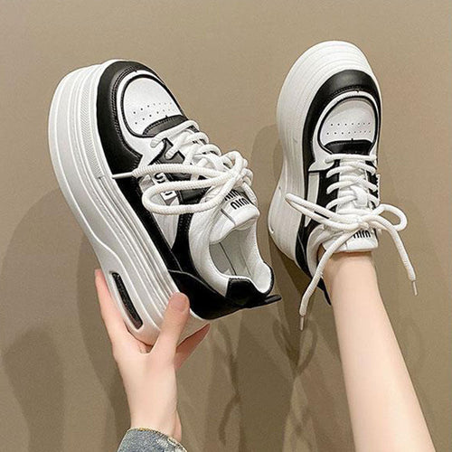 Damen Plateau Sneakers mit trendigem zweifarbigem Design und verstärkter Dämpfung Echo Archiv