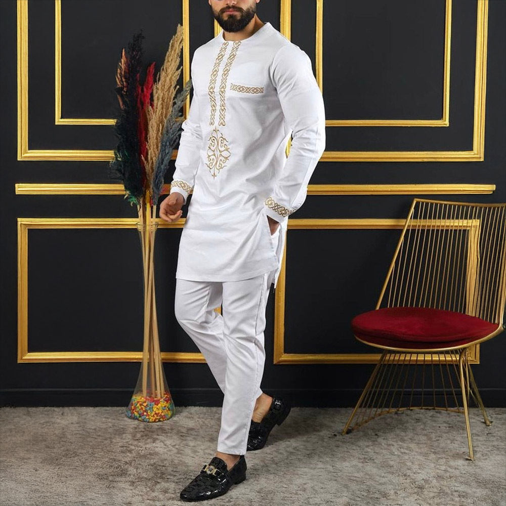 Herren traditionelles Kaftan-Outfit mit eleganten Stickereien Echoarchiv