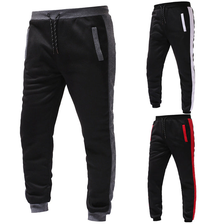 Herren Sportanzug mit Kapuze und seitlichen Taschen Echoarchiv