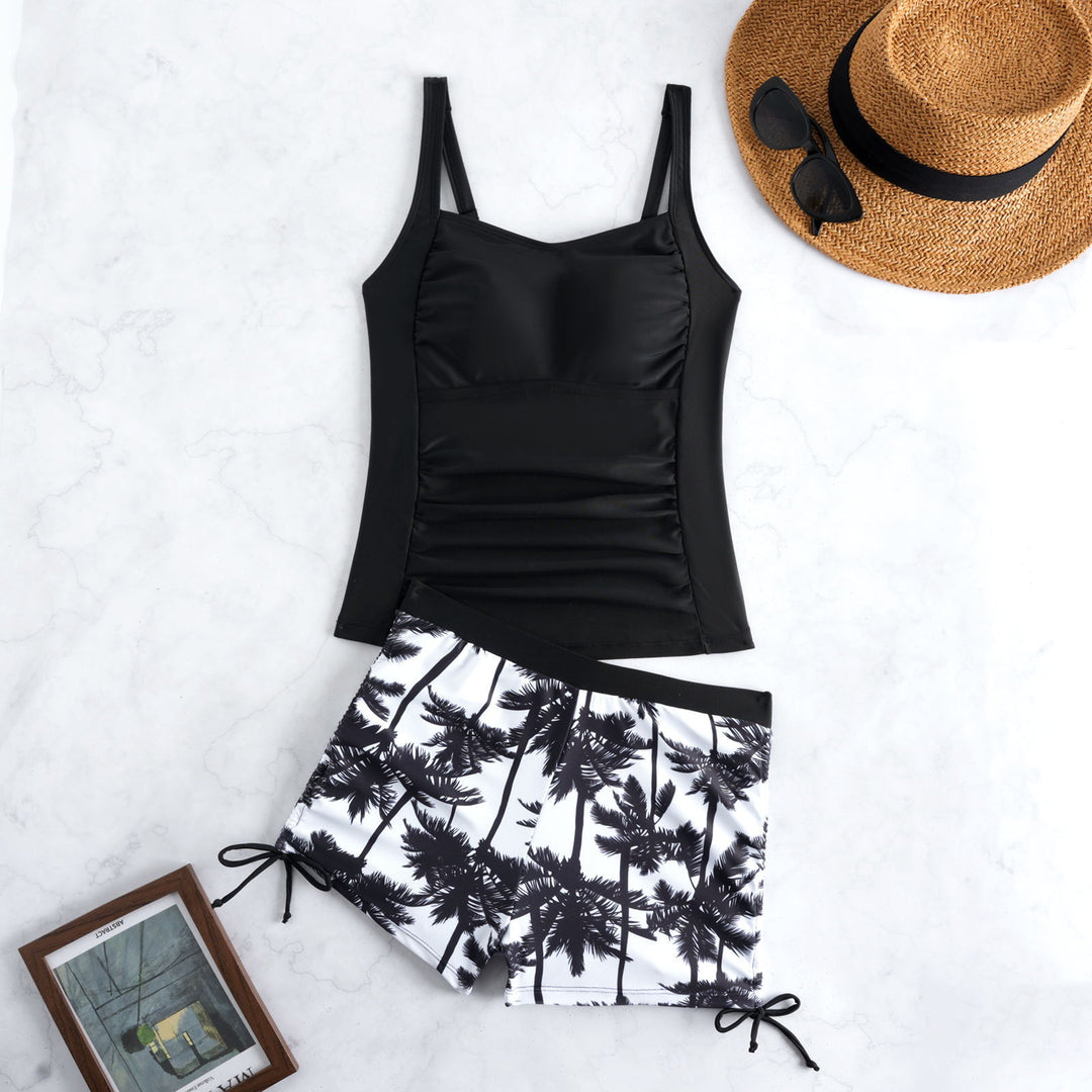 Damen Badeanzug mit trendiger Raffung und modischen Shorts Echo Archiv