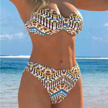 Damen Bandeau-Bikini mit stylischem Ethno-Muster und hohem Taillenschnitt Echo Archiv