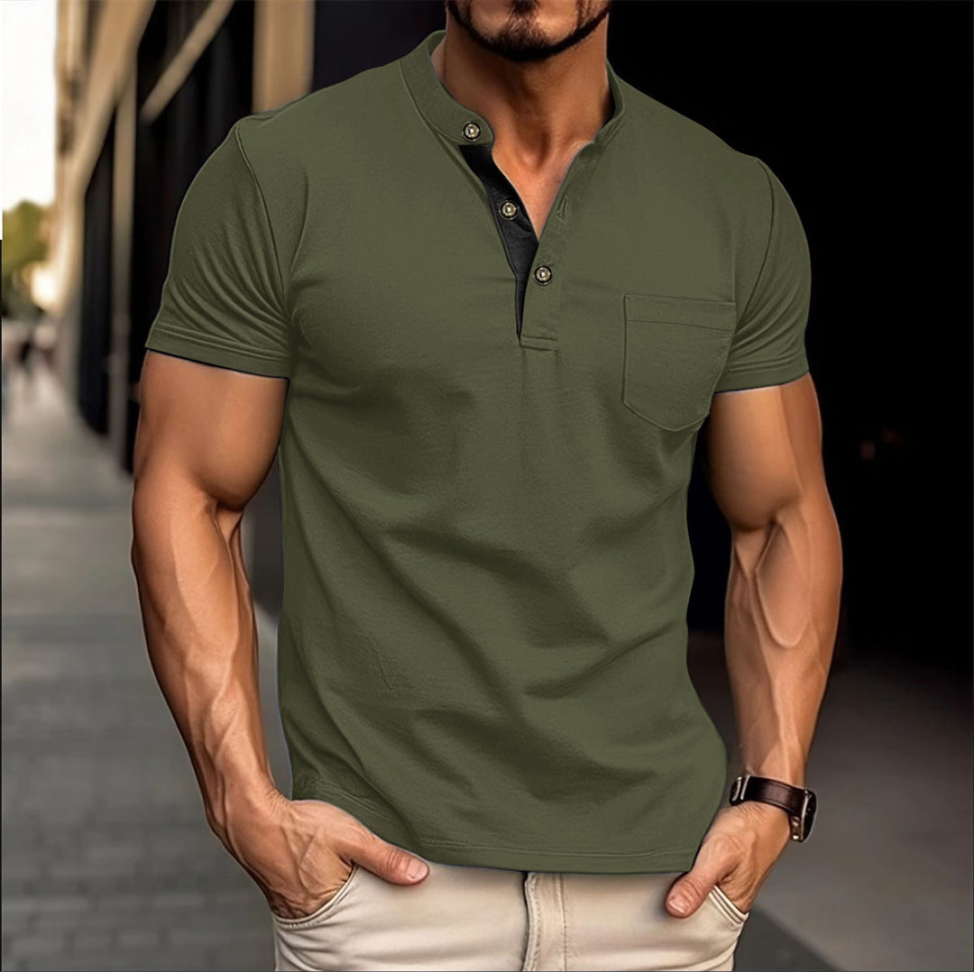 Herren Polo-Shirt mit modernem Stehkragen und dekorativen Druckknöpfen Echoarchiv