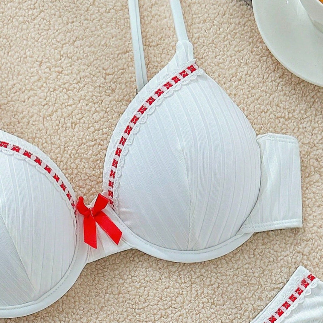 Damen gepolsterter Bikini mit farblich abgesetzten Akzenten Echo Archiv
