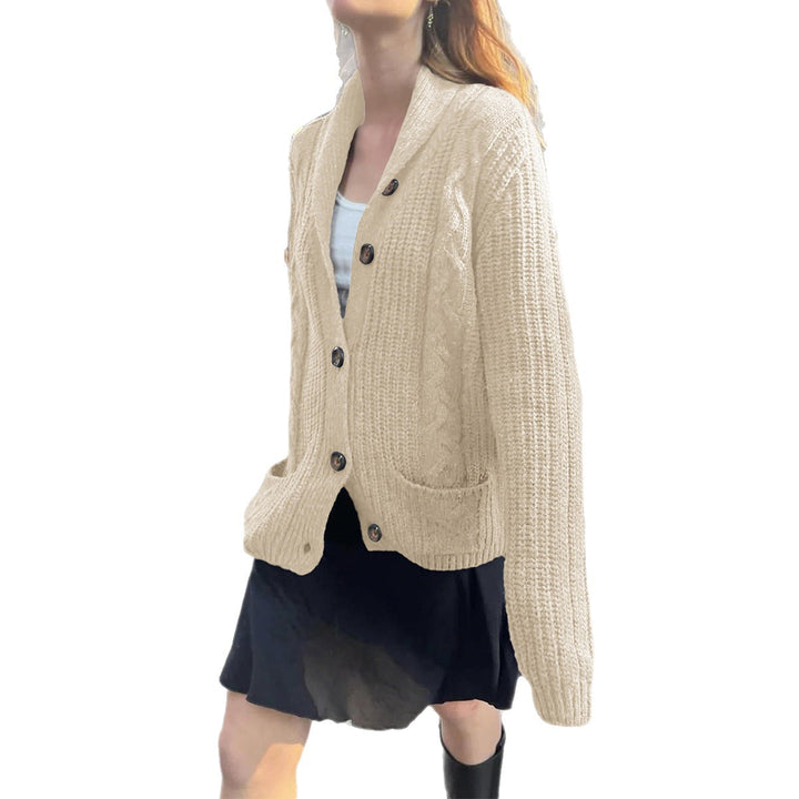 Damen Kapuzen-Strickcardigan mit Zopfmuster, Schalkragen und Holzknöpfen – Veloura