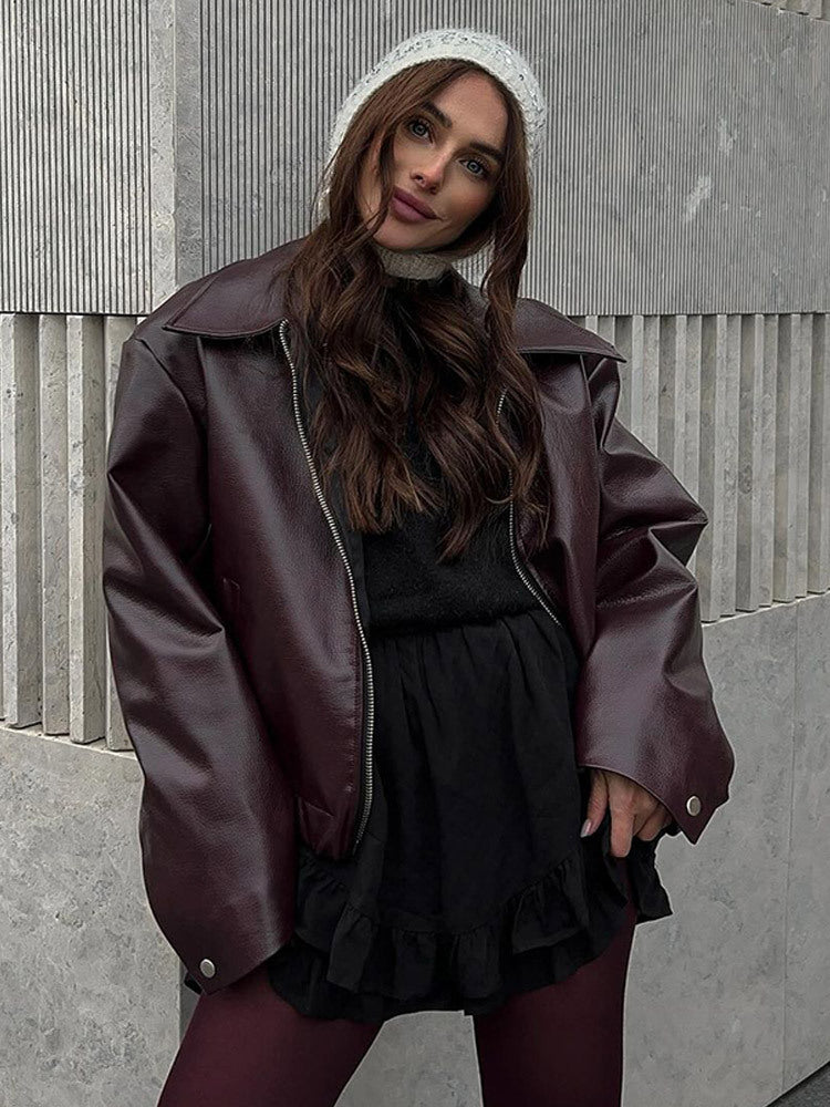 Damen Kurze Oversized Lederimitat-Flightjacke mit markantem Revers und Druckknopf-Manschetten Echoarchiv