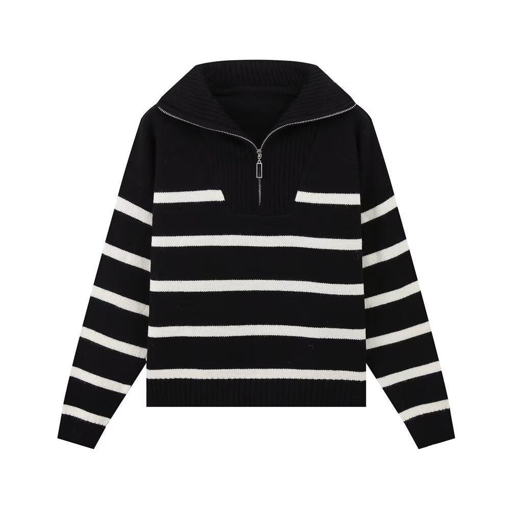 Damen Gestreifter Strickpullover mit hohem Rollkragen und halbem Reißverschluss Echoarchiv