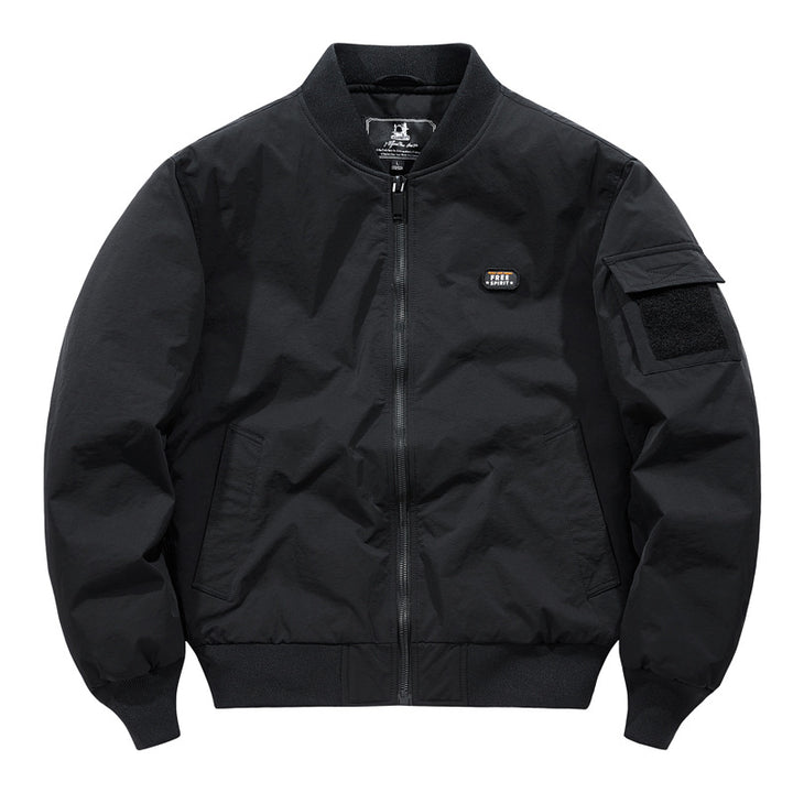 Herren klassische Bomberjacke im Pilotenstil mit Ärmel‑Utilitytasche und geripptem Saum – Brevano