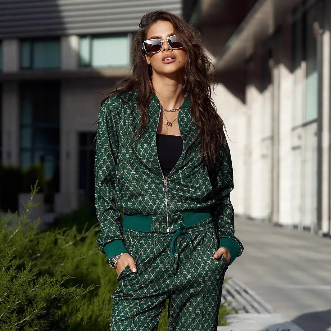 Damen leichtes Jacquard-Lounge-Set mit kurzer Bomberjacke und Highwaist-Tunnelzughose – Élanora